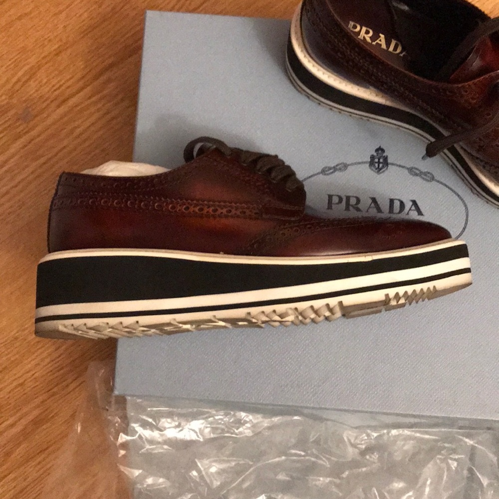 Prada Shoes - Picture 4 of 8